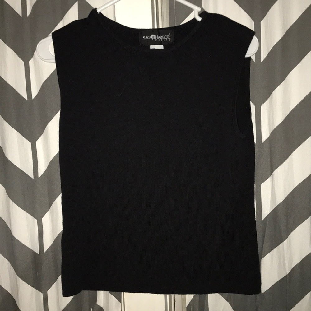 Black muscle shirt (sweater material)